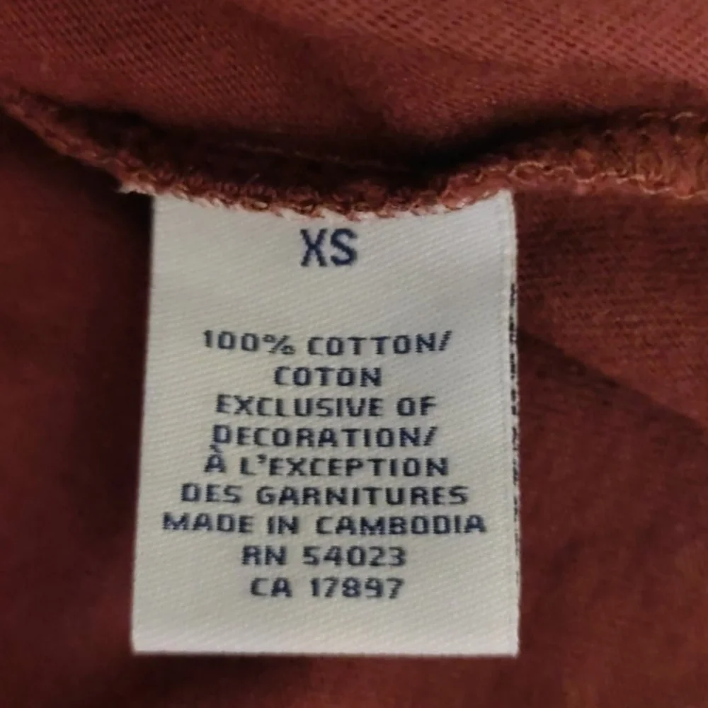 Old Navy Boys XS 5 Burgundy Long Sleeve Crew Neck Cotton Tee Shirt NWT